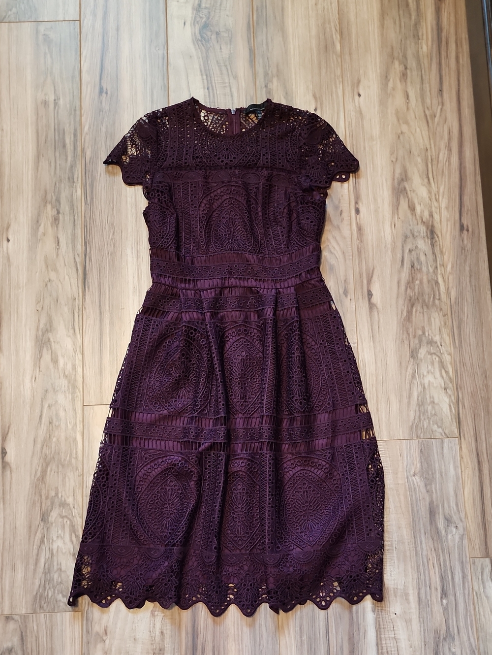 White House Black Market Embroidered Lace Fit-and-Flare in Cabernet - Picture 4 of 6